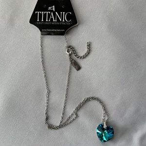 Titanic Heart of the Ocean 18” Silver Necklace | NWT